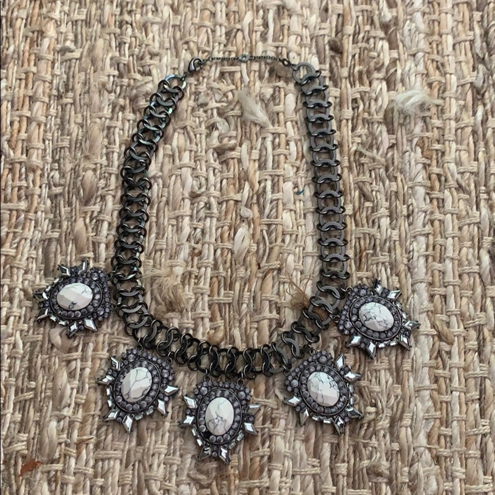 BaubleBar statement necklace - Picture 2 of 5